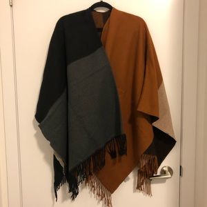 Uniqlo blanket scarf and shawl/stole
